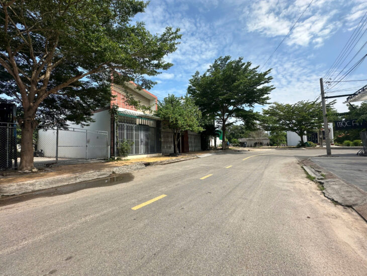 Bán đất 2 mặt tiền Nguyễn Công Trứ – Tân An – LaGi chỉ 2.5 tỷ sổ riêng full ODT