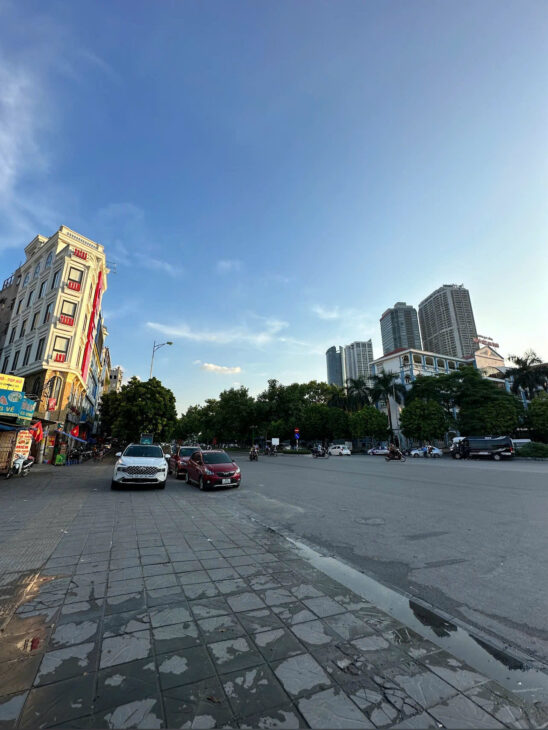 NHÀ TRUNG TÂM CẦU GIẤY, AN NINH ĐỈNH – 32M2 x 5 TẦNG – Ô TÔ CÁCH NHÀ 5M – GIÁ 7 TỶ