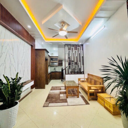 Bán Căn Nhà Nam Dư Lĩnh Nam 32M 4 Tầng 3 Phòng Full Nội Thất 5.58 Tỷ Sổ Đỏ