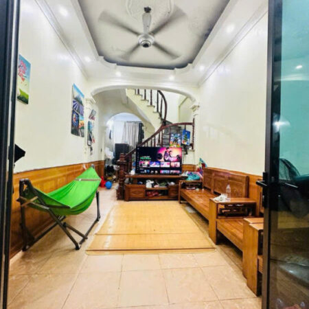 cần bán căn nhà vị trí đẹp 2 mặt thoáng trước sau