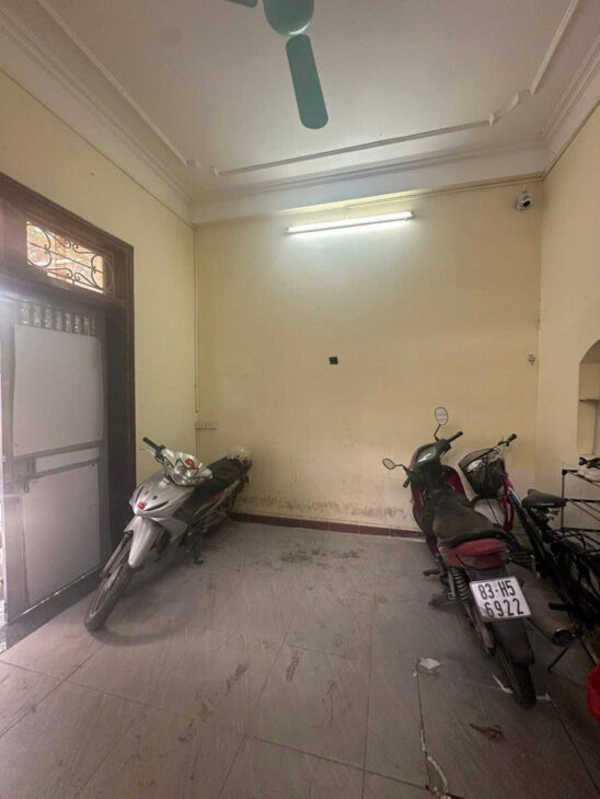 HÀNG HIẾM CẦU GIẤY – NHÀ LÔ GÓC 2 MẶT THOÁNG – Ô TÔ TRÁNH – GIÁ HỢP LÝ 28/40M2*4T