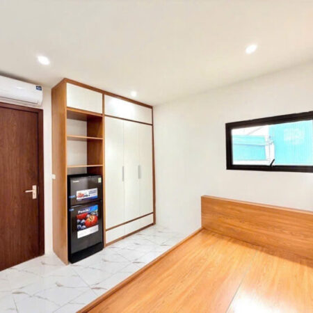 BÁN NHÀ GIÁP BÁT, HOÀNG MAI,61 M2 , 6 TẦNG TM, MẶT TIỀN 4,7 M, GIÁ NHỈNH 17 TỶ,