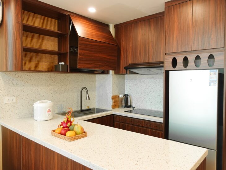 Bán tòa nhà để ở kết hợp căn hộ studio cho thuê dài hạn/ngắn hạn phố Khâm Thiên, quận Đống Đa