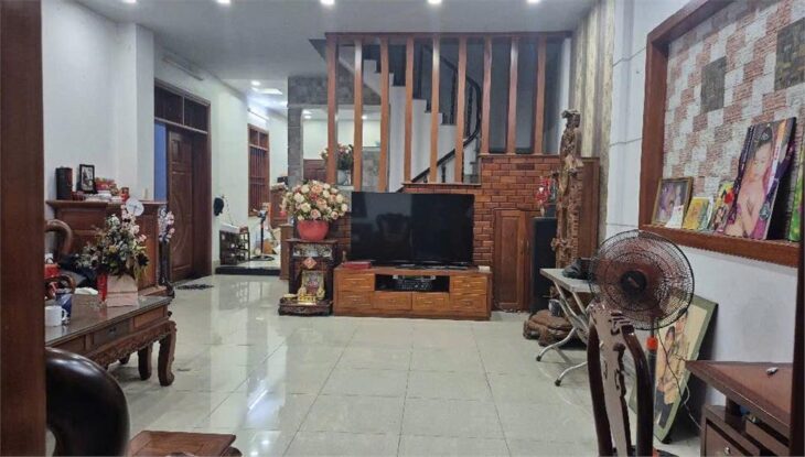 Bán nhà đường số 12, Tam Bình Thủ Đức, 210m2 ngang 10m giá 15.7 tỷ