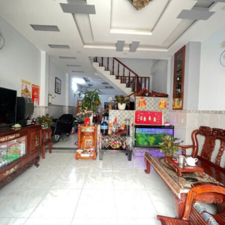 Mặt tiền Bờ Kênh Tham Lương – Bình Hưng Hoà – Bình Tân – 135m2 – giá chỉ 6.8 tỷ.