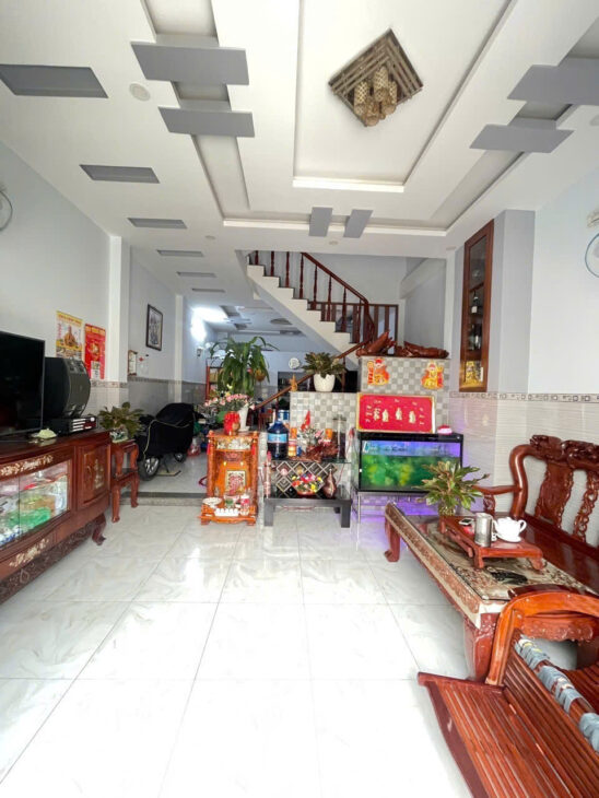 Mặt tiền Bờ Kênh Tham Lương – Bình Hưng Hoà – Bình Tân – 135m2 – giá chỉ 6.8 tỷ.