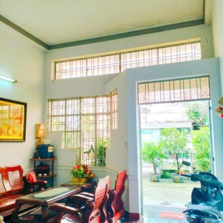 Nhà 150m2, 5.8 tỷ, cách Nguyễn Ảnh Thủ 20m xã Bà Điểm, Hóc Môn, HCM, đối diện chợ Bà Điểm