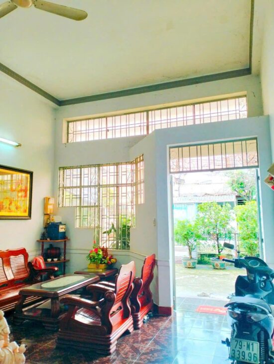 Nhà 150m2, 5.8 tỷ, cách Nguyễn Ảnh Thủ 20m xã Bà Điểm, Hóc Môn, HCM, đối diện chợ Bà Điểm