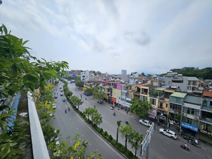 BÁN NHÀ MẶT ĐƯỜNG CAO THẮNG – TP HẠ LONG