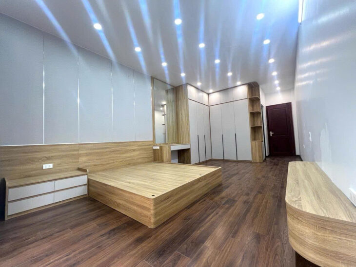 💥Thiện Chí💥Ô tô vào nhà, Phùng Chí Kiên 45m 6T Thang máy, Nội thất đỉnh, 16.5 tỷ