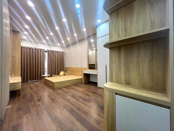 💥Thiện Chí💥Ô tô vào nhà, Phùng Chí Kiên 45m 6T Thang máy, Nội thất đỉnh, 16.5 tỷ