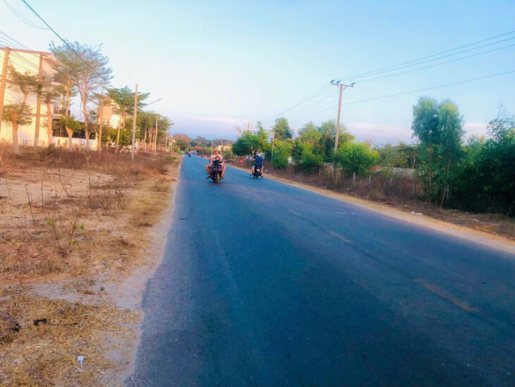 Bán 6m x 25m đất thổ cư Nguyễn Tr i Phương , LaGi giá rẻ gần Biển