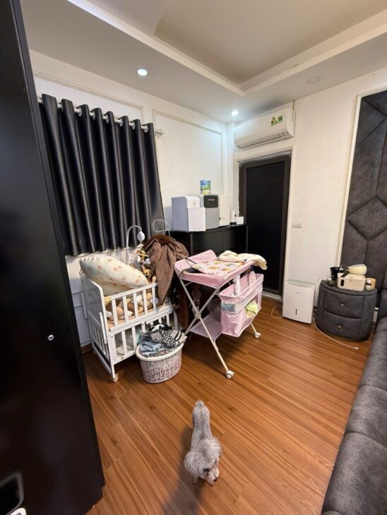 Bồ Đề ngõ thông gần ô tô nội thất tiền tỷ bán gấp chỉ hơn 5 đ