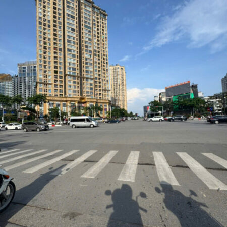 SẴN NHÀ ĐANG CHO THUÊ DÒNG TIỀN KINH DOANH, XUÂN LA TÂY HỒ, GIÁ 9X TỶ, THÔNG Ô TÔ 7 CHỖ NGỦ TRONG