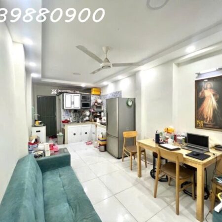 3 mặt hẻm ko LG, QH dân cư hiện hữu. 100m ra MT Hoàng Văn Thụ