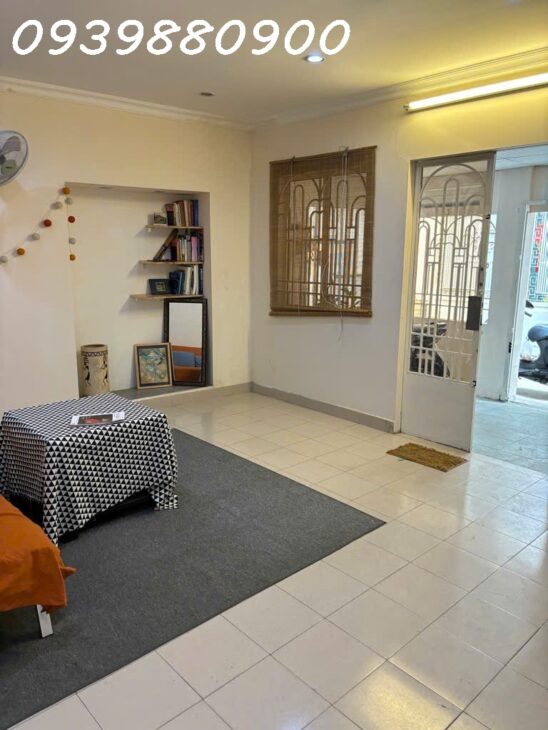 Hẻm thông Huỳnh Văn Bánh -> Lê Văn Sỹ – Ngang 5m❌15m nở hậu 6,1m.