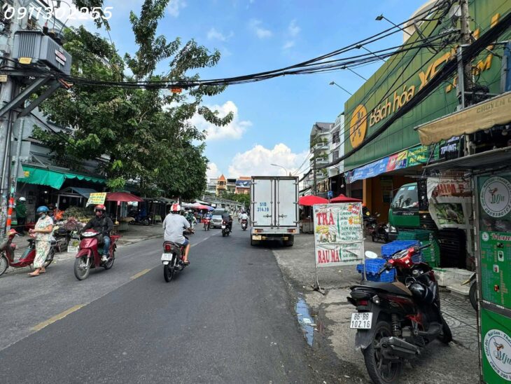 Nhà đẹp 70M2 – 1 xẹt Lã Xuân Oai – Đường trước nhà 5 mét – Giá 4 tỷ nhỉnh