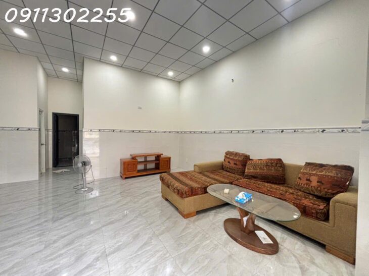 Nhà đẹp 70M2 – 1 xẹt Lã Xuân Oai – Đường trước nhà 5 mét – Giá 4 tỷ nhỉnh