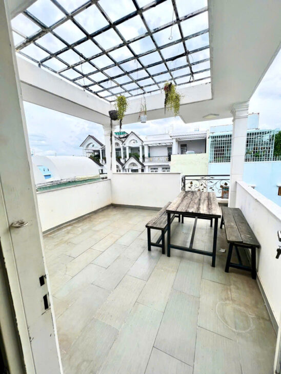 25 Triệu: NGUYÊN CĂN 5 TẦNG 4×14- BÌNH THẠNH- HXH HOÀNG HOA THÁM- 3 PHÒNG ĐỦ NỘI THẤT: 0933 910 039
