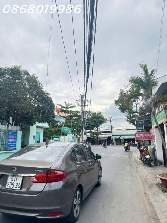 Chủ gấp b.án gấp lô đất thổ cư nở hậu tặng nhà cấp 4 Long Trường 3.3 tỷ