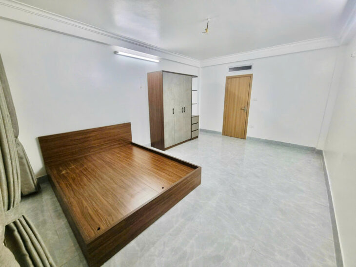 Bán nhà Mỹ Đình, Nhân Mỹ 5 tầng, sổ đỏ 31m², ngõ thông, nhà sẵn nội thất mới tinh, vào ở ngay, giá