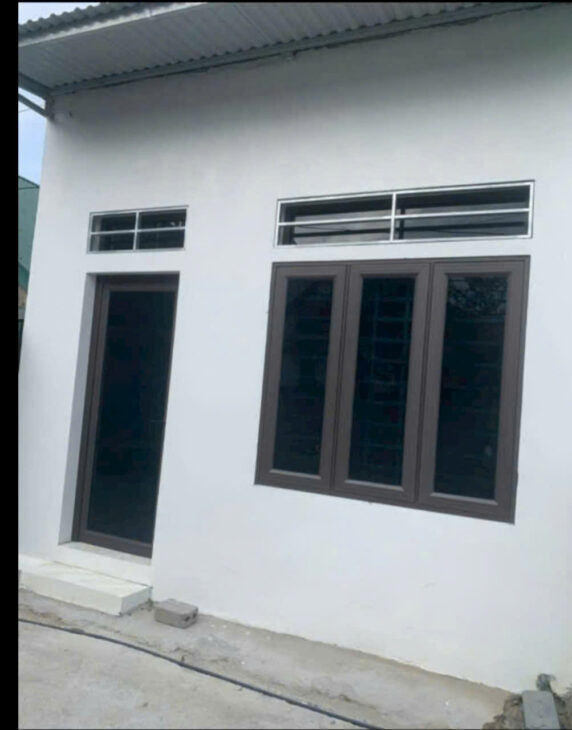 làng Thá ,ngõ đối diện với cổng chính bệnh viện Việt Đức cơ sở 2 Hà Nam