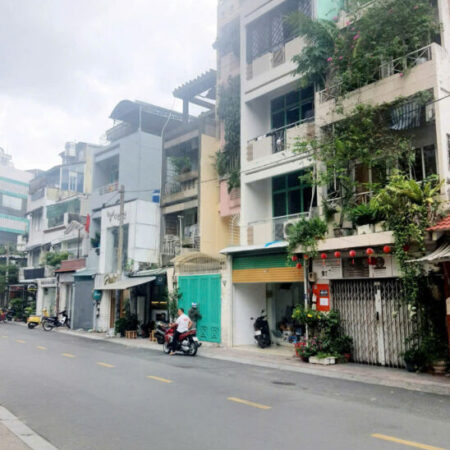 MẶT TIỀN NGUYỄN VĂN NGUYỄN Q1, MẶT SAU HXH – DIỆN TÍCH 82M2 (4M x 20.5M) – NHÀ 5 TẦNG THANG MÁY –