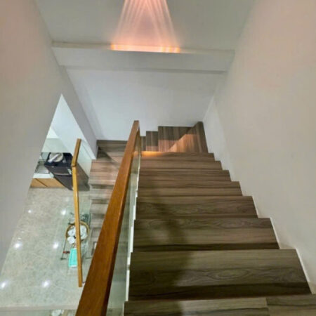 NHÀ MỚI ĐẸP – HẺM XE TẢI TCH08, TÂN CHÁNH HIỆP, QUẬN 12 🔥 GIÁ CHỈ 4,450 TỶ – TẶNG FULL NỘI THẤT