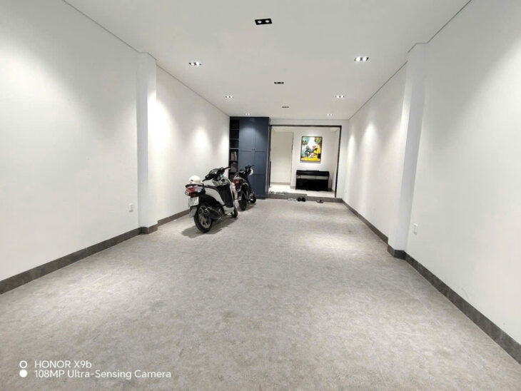 BÁN NHÀ NGỌC THỤY – LONG BIÊN – GARA ÔTÔ 7 CHỖ – THANG MÁY – Ở SƯỚNG