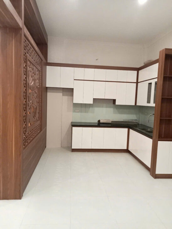 BÁN NHÀ ĐẸP NGỌC THỤY – LONG BIÊN- NGÕ THÔNG – VIEW VƯỜN HOA – GẦN PHỐ CỔ- HÀNG XÓM THÂN THIỆN