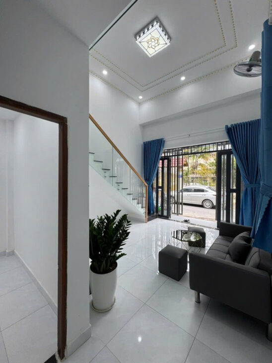 NHÀ ĐẸP – HẺM 8M NHƯ MẶT TIỀN – TRỆT LỬNG 3 PHÒNG NGỦ – CHỈ VIỆC Ở