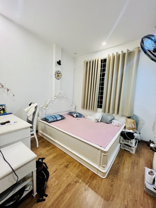 HỒ TÂY 40M NGÕ Ô TÔ VF3 ĐỖ CỬA 10M RA PHỐ 50M RA HỒ GIÁ 8 TỶ 9