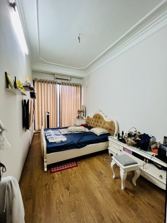 HỒ TÂY 40M NGÕ Ô TÔ VF3 ĐỖ CỬA 10M RA PHỐ 50M RA HỒ GIÁ 8 TỶ 9