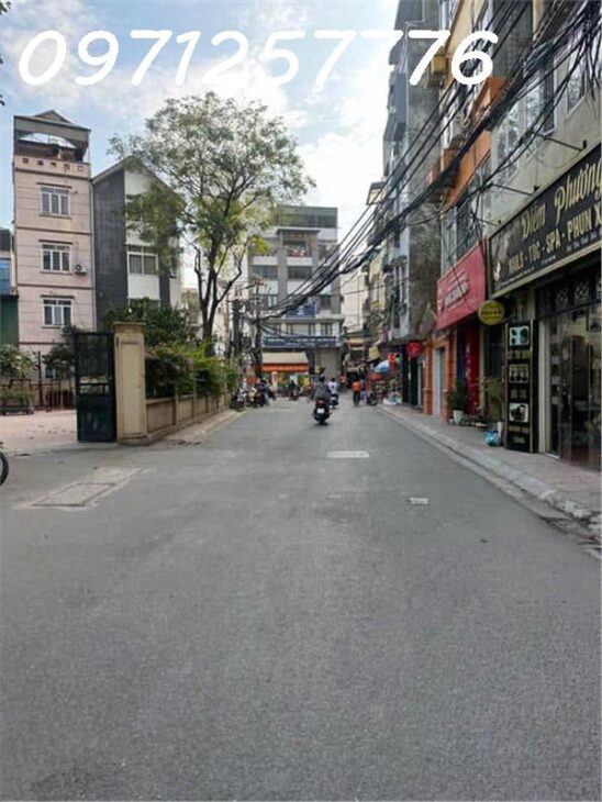 MẢNH ĐẤT LỚN THANH XUÂN – NGÕ RỘNG – Ô TÔ NGỦ TRONG ĐẤT – DIỆN TÍCH 390M2 -MẶT TIỀN 30M