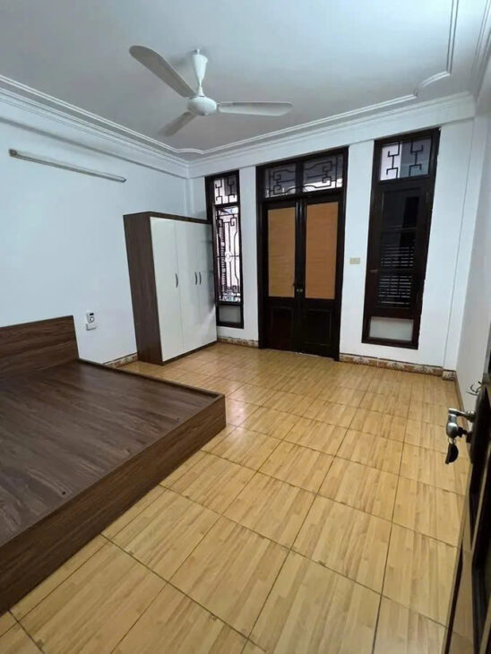 Phân lô Huỳnh Thúc Kháng, Đống Đa, 52m2 x 5T, gần Oto tránh, 14 tỷ.