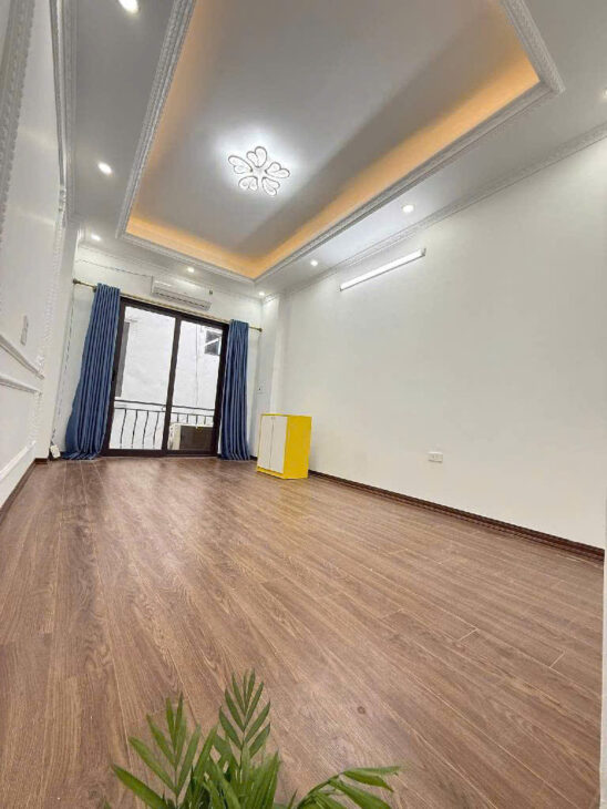 Tô 2 Yên Nghĩa Hà ĐÔNG GIẢM CHÀO CĂN HỘ 4 TẦNG CÒN 4TY690