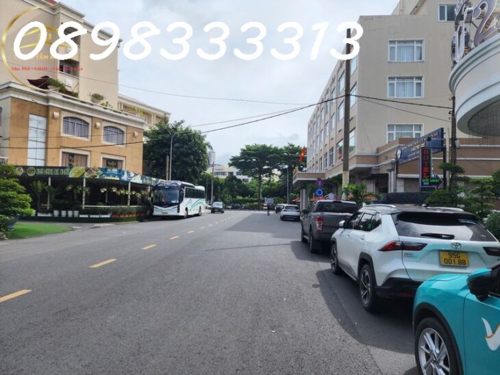 Bán nhà Góc 2 Mặt tiền 41 Hoàng Việt & Út Tịch, DT 6.2x16m, 6 tầng thang máy, khu VIP sân bay quốc