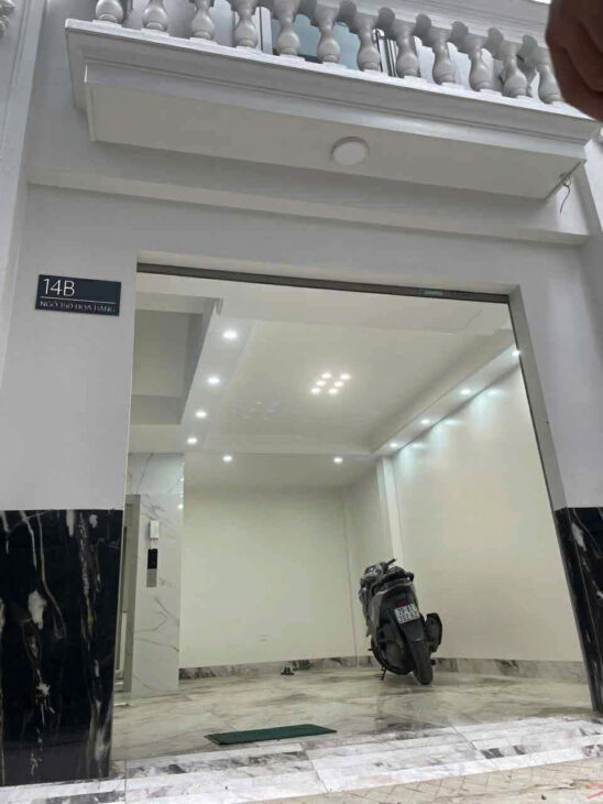 CÓ 102 Hoa Bằng CẦU GIẤY gần phố ngõ thông nhỉnh 11tỷ 35m x 6t.