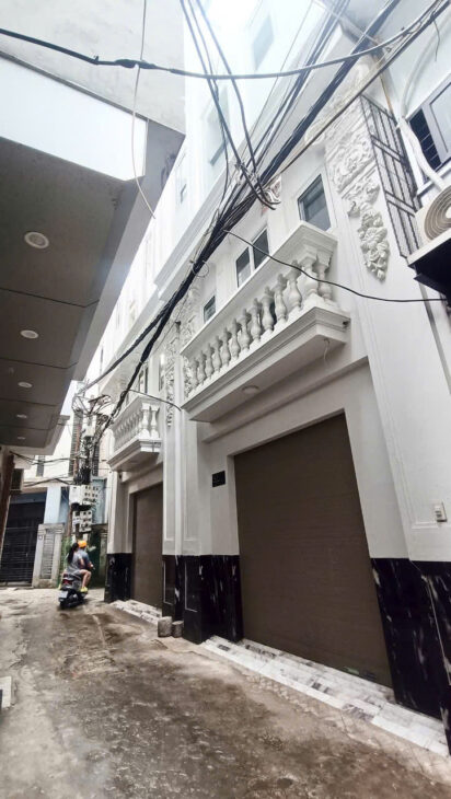 CÓ 102 Hoa Bằng CẦU GIẤY gần phố ngõ thông nhỉnh 11tỷ 35m x 6t.