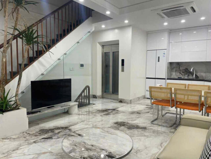 CÓ 102 Hoa Bằng CẦU GIẤY gần phố ngõ thông nhỉnh 11tỷ 35m x 6t.