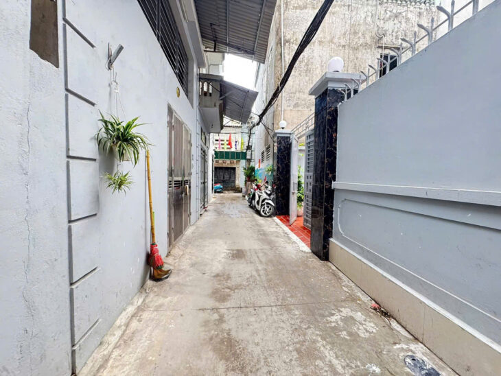 NHÀ ĐẸP MỚI -6T- OTO CÁCH 50 M – THANG MÁY – HỆ THỐNG PHÒNG CHÁY ĐẦY ĐỦ – VỪA Ở VỪA CHO THUÊ DÒNG