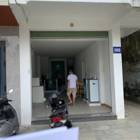 BÁN NHÀ MẶT PHỐ HÙNG VƯƠNG, QUẢNG NGÃI. DT 36M2, GIÁ HỜI 4 TỶ, SỔ HỒNG RIÊNG!