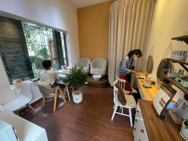 Quận 3 – Lê Văn Sỹ ! SANG SPA ĐẸP – GIÁ RẺ CHỈ 49 tr ( TIỆM GỘI ĐẦU – NAIL – BODY ) LIÊN HỆ :