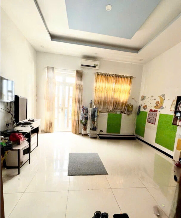 Bán nhà Nhà Bè 100m², hẻm xe hơi, Nguyễn Bình, giá 5.6 tỷ