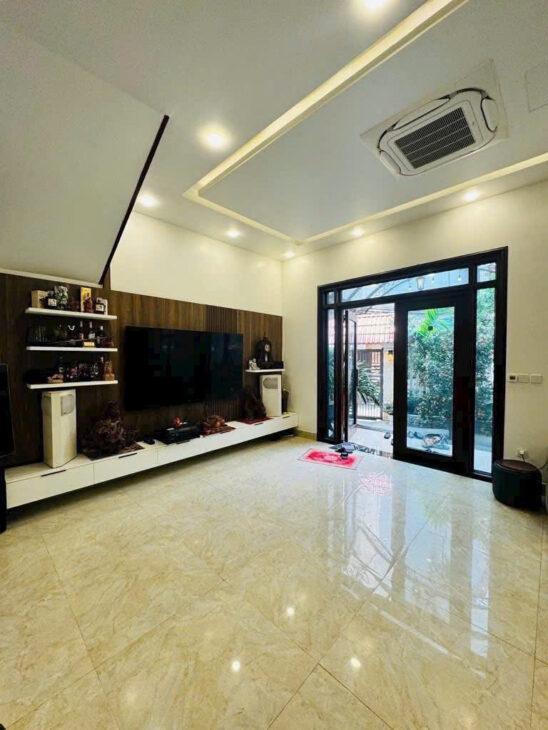 BÁN BIỆT THỰ LÔ GÓC 3 MẶT THOÁNG – 92m x 5 TẦNG, MT 8.4m – FULL NỘI THẤT CAO CẤP – CHỈ 17,X TỶ –