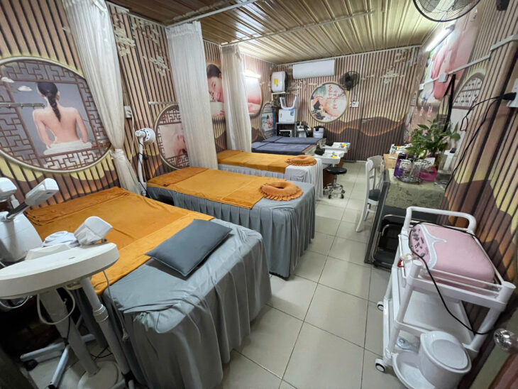 Quận 6 ! Sang Gấp Spa Gía Rẻ Chỉ 55 tr , MB thuê Rẻ chỉ 7 tr / tháng , Dt : 3,5m x 12m . 1 trệt,
