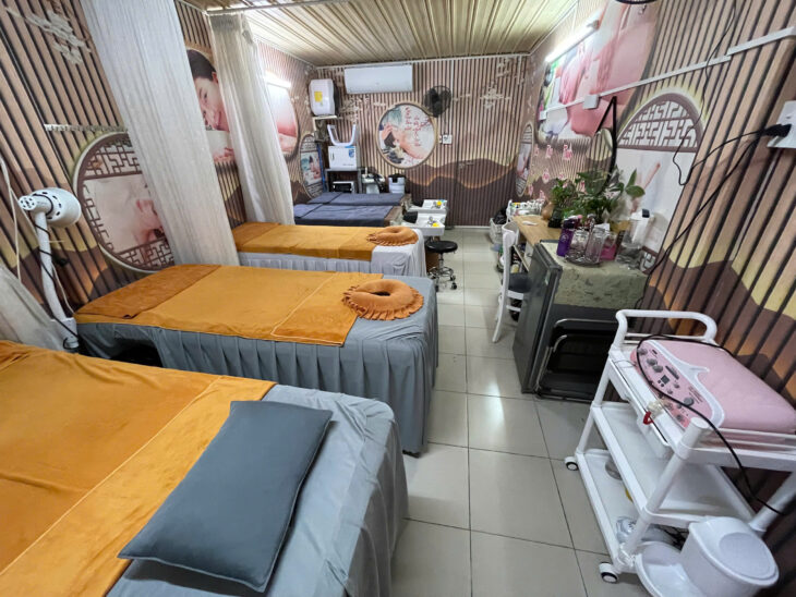 Quận 6 ! Sang Gấp Spa Gía Rẻ Chỉ 55 tr , MB thuê Rẻ chỉ 7 tr / tháng , Dt : 3,5m x 12m . 1 trệt,