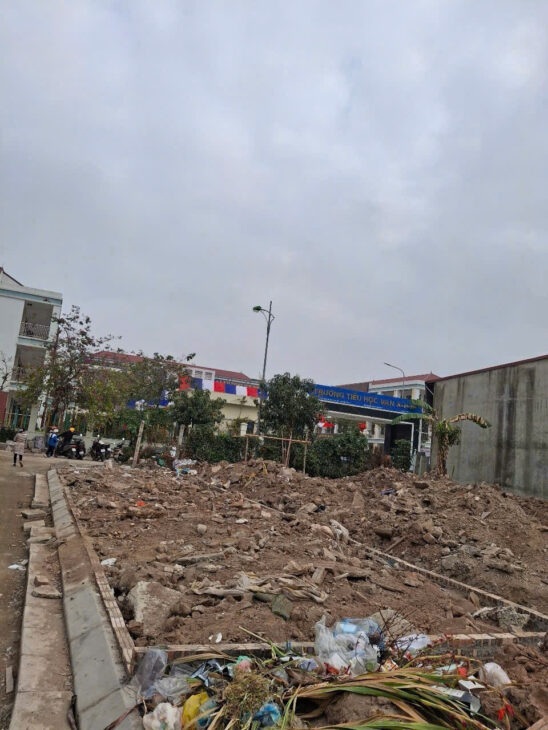 70M2 Ô GÓC 2 MT MẶT CỔNG TRƯỜNG HỌC VẠN XUÂN TT TRẠM TRÔI XÃ HOÀI ĐỨC