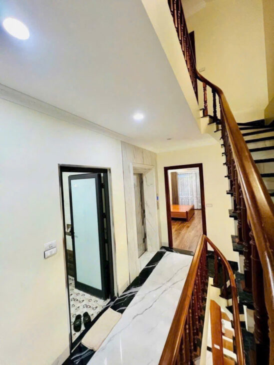 BÁN CCMN XUÂN LA 7 TẦNG THANG MÁY 18 PHÒNG KHÉP KÍN DOANH THU 900TR/NĂM – GẦN HỒ TÂY