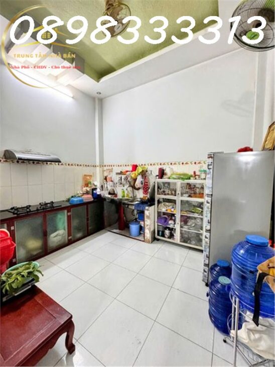 Bán nhà HXH 688/ Tân Kỳ Tân Quý, DT 4x11m, 2 lầu đúc, Gần Aeon Mall Tân Phú, P. Bình Hưng Hòa, Q.